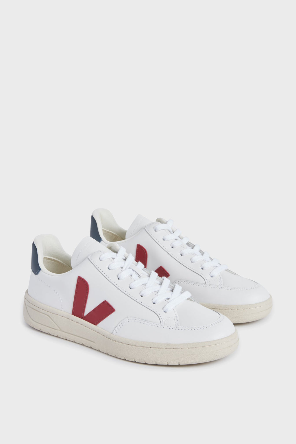 Veja Extra White Marsala Nautico V-12 Sneakers
