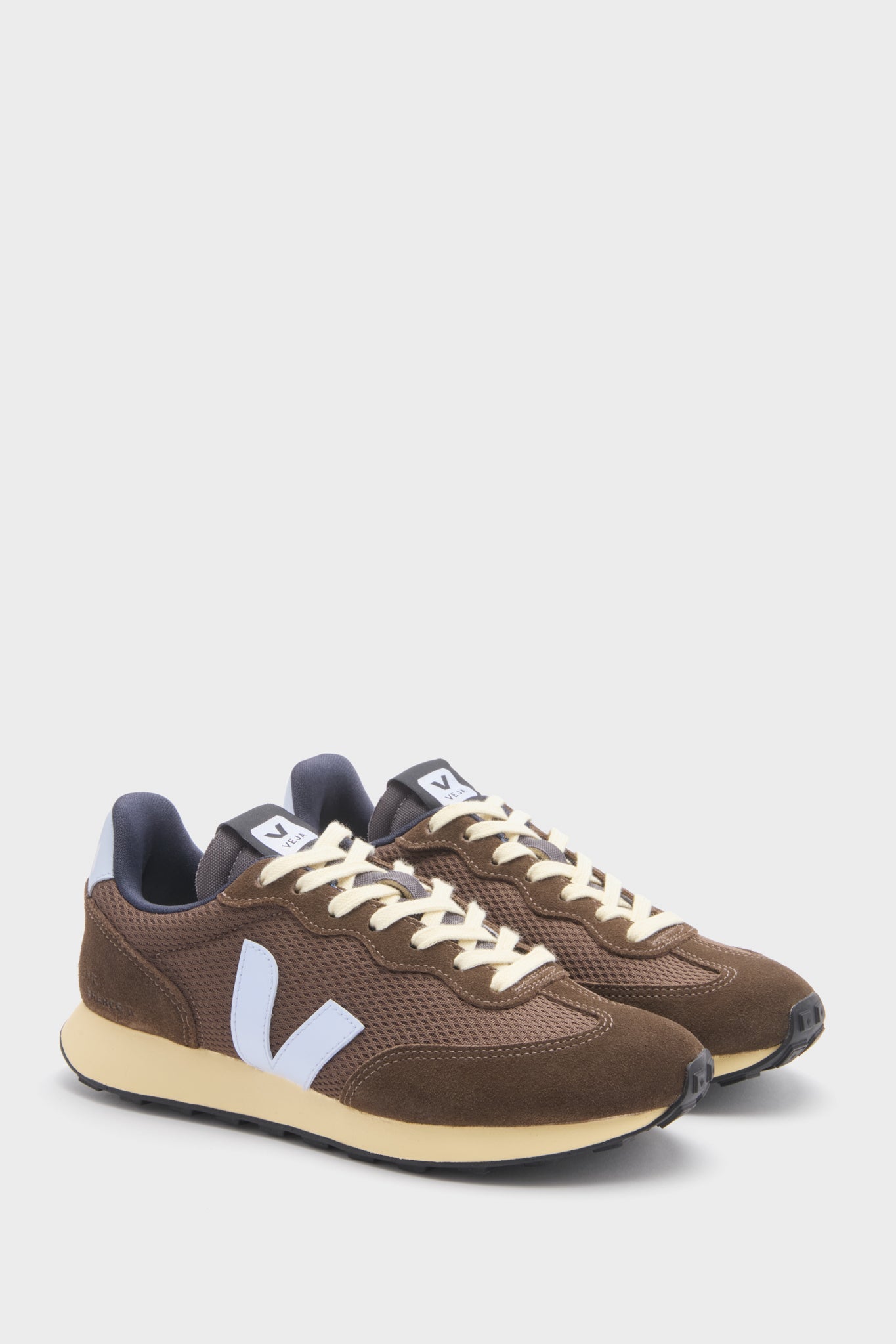 Veja Eagle Swan Rio Branco II Sneakers