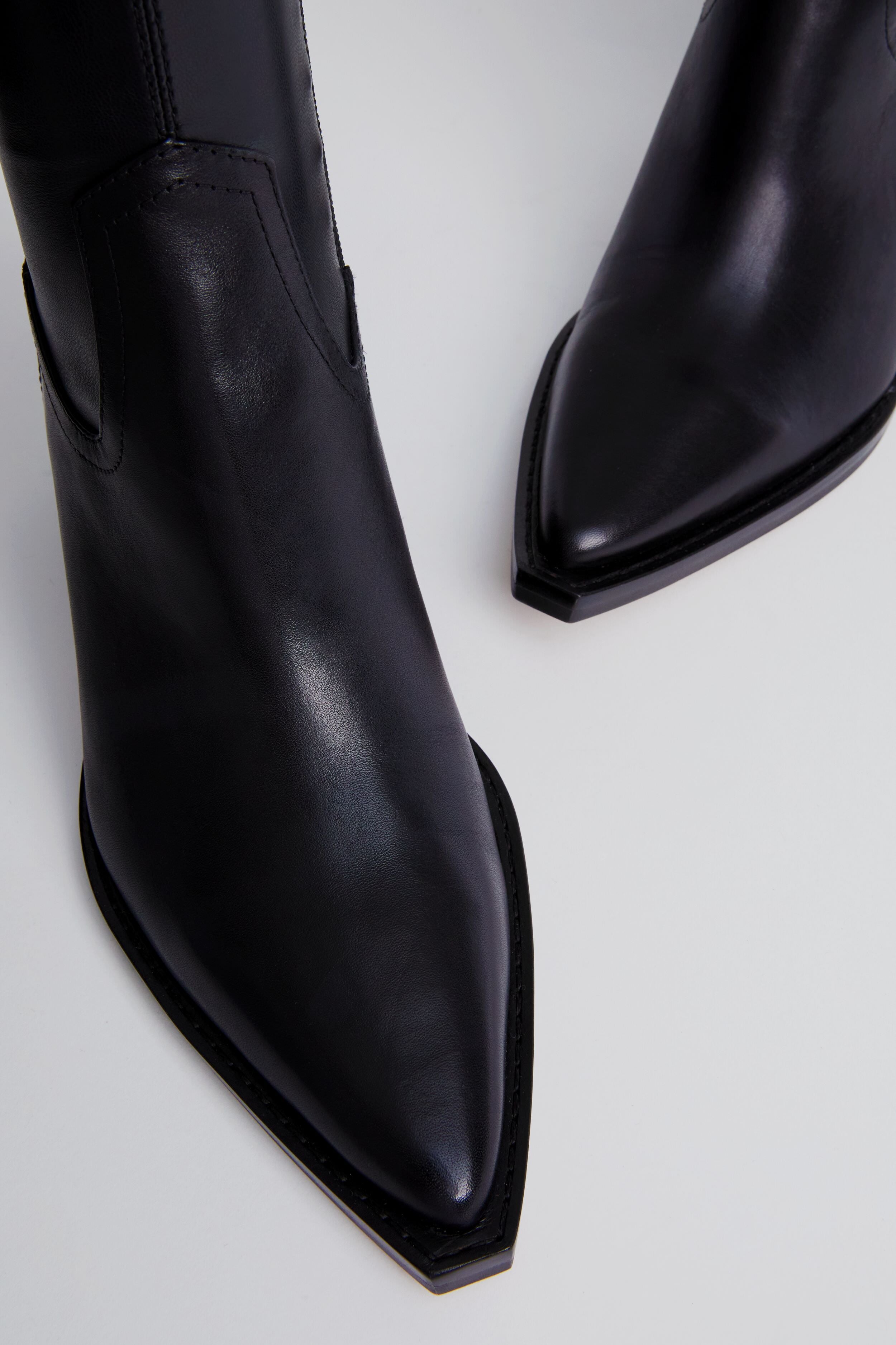 Dolce Vita Black Rutger Booties