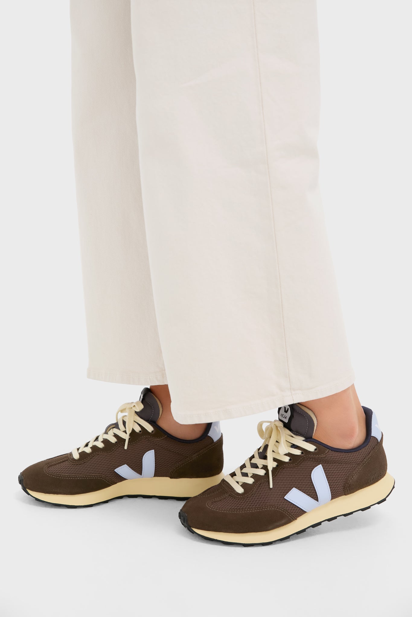 Veja Eagle Swan Rio Branco II Sneakers