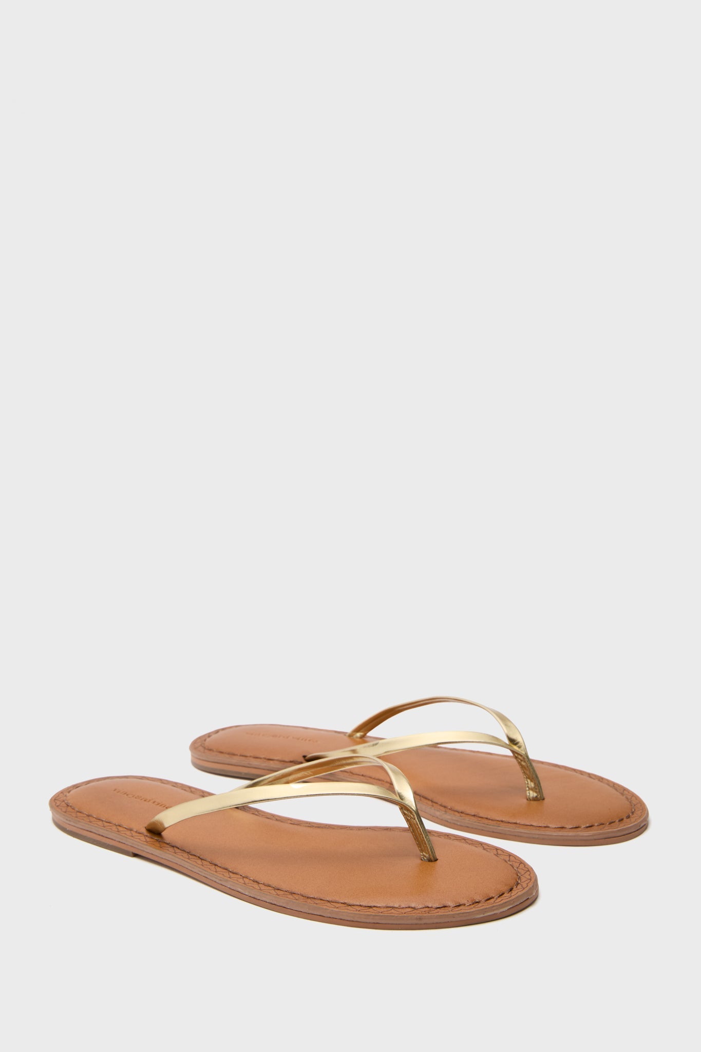 Vineyard Vines Gold Skinny Strap Flip Flops