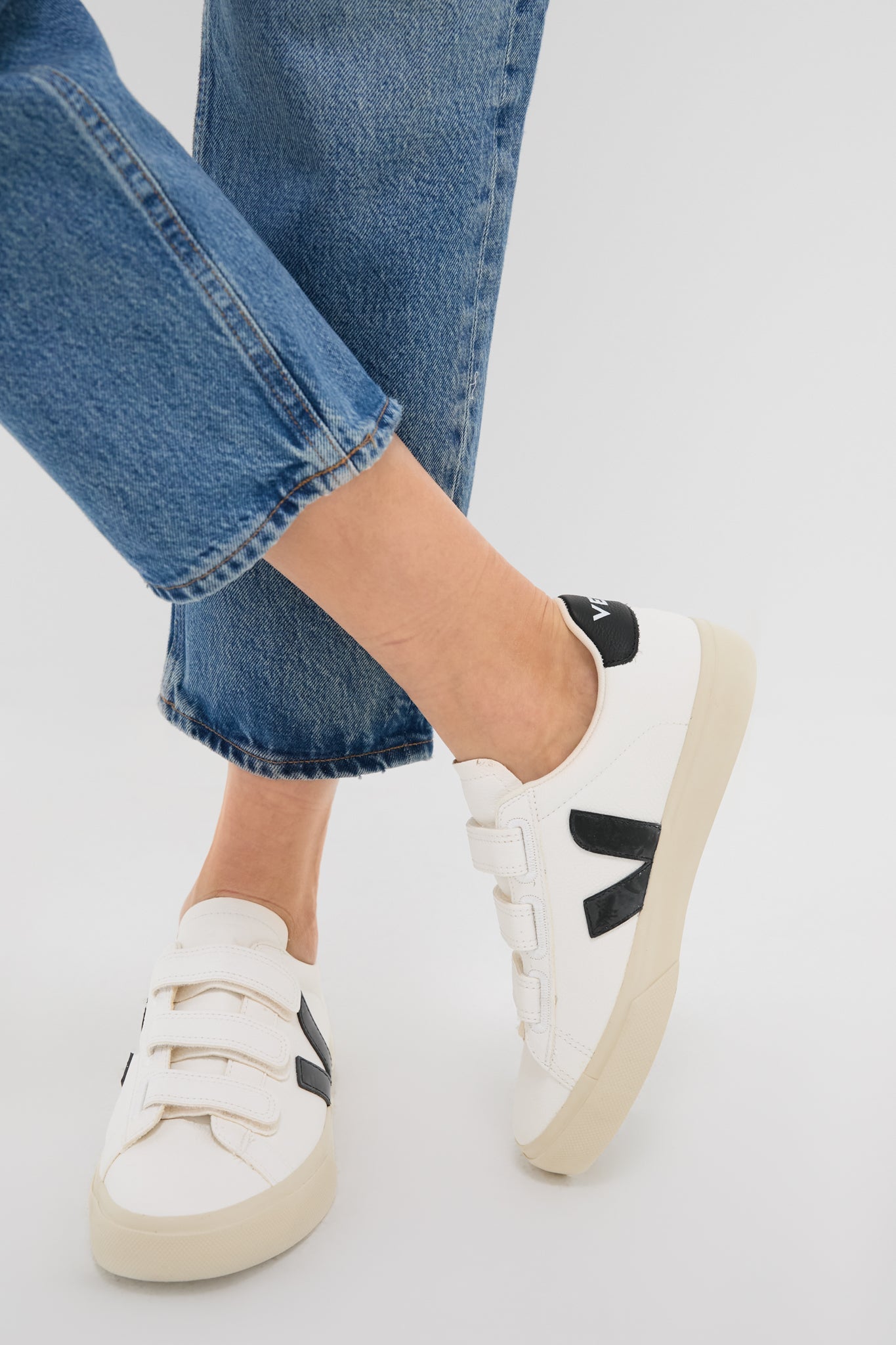 Veja Extra White Black Recife Sneakers