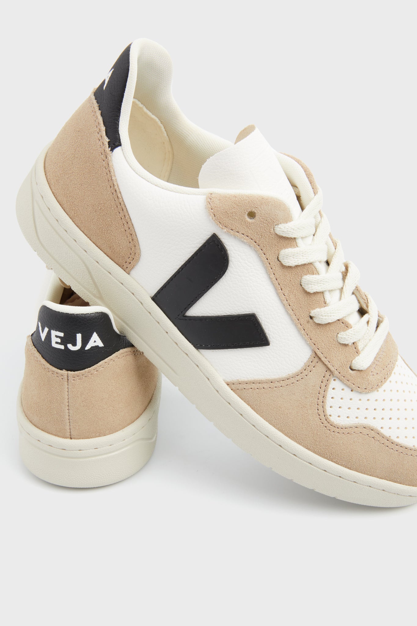 Veja Extra White Black Sahara V-10 Sneakers