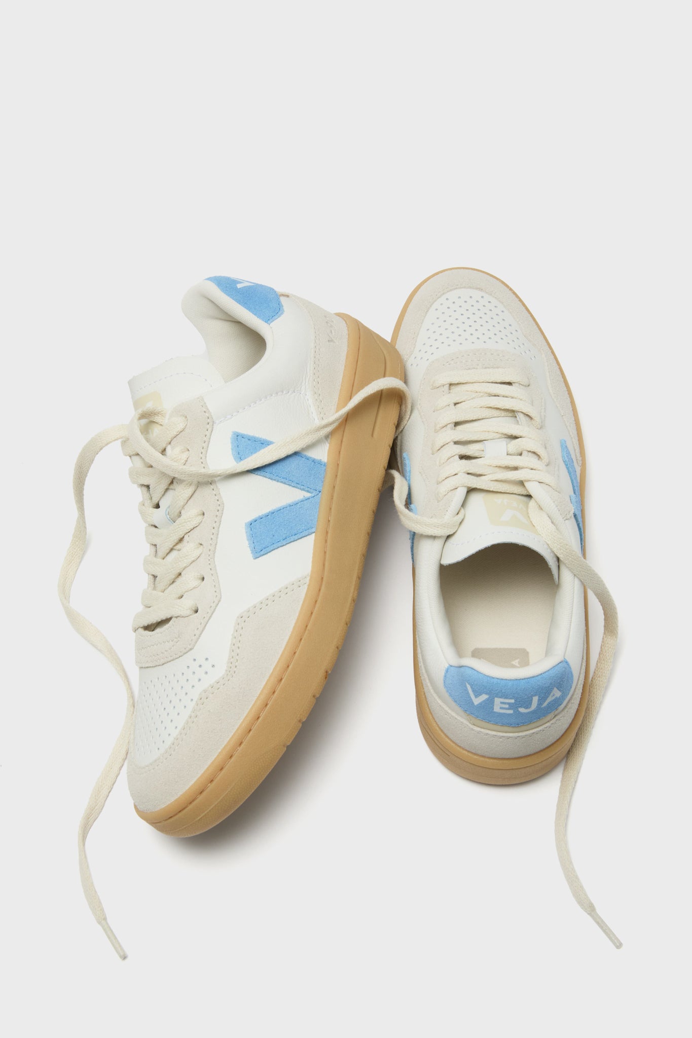 Veja Extra White Aqua Natural V-90 Sneakers