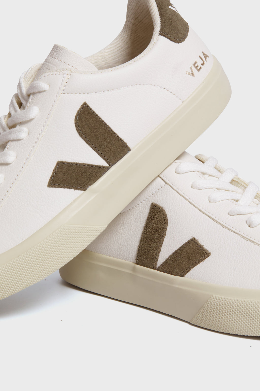 Veja Extra White Kaki Campo Sneakers