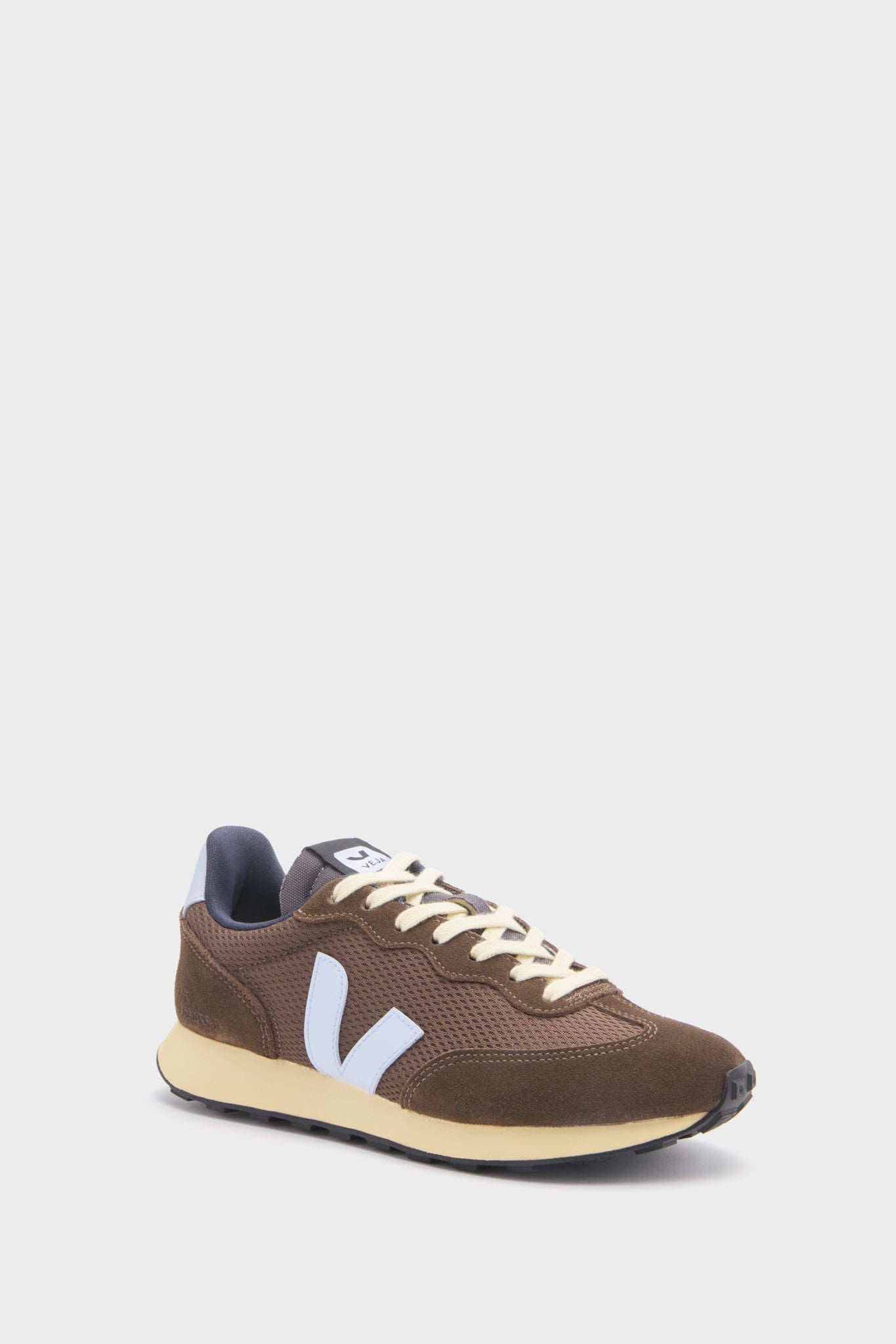 Veja Eagle Swan Rio Branco II Sneakers