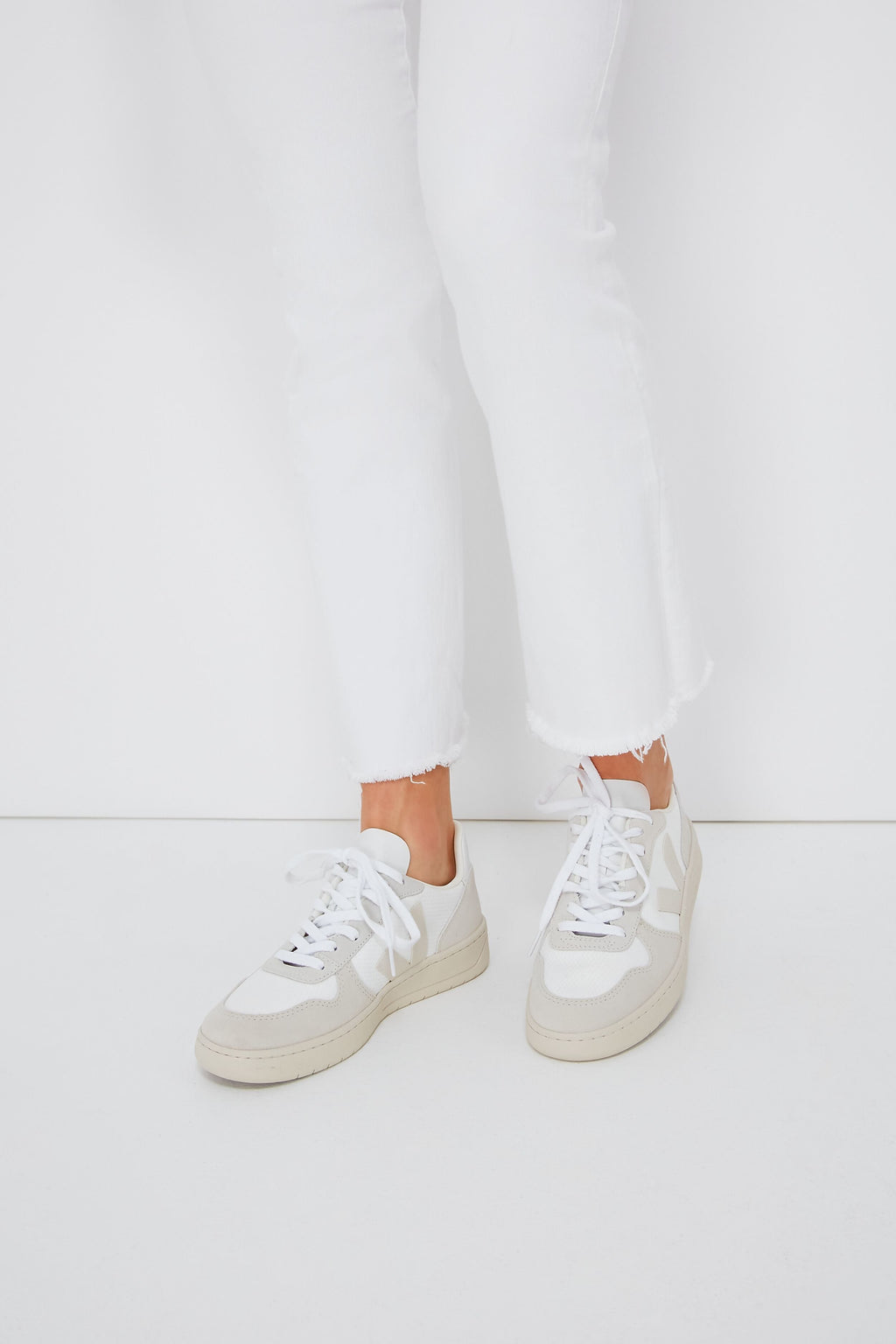 Veja White Natural Pierre V-10 Sneakers
