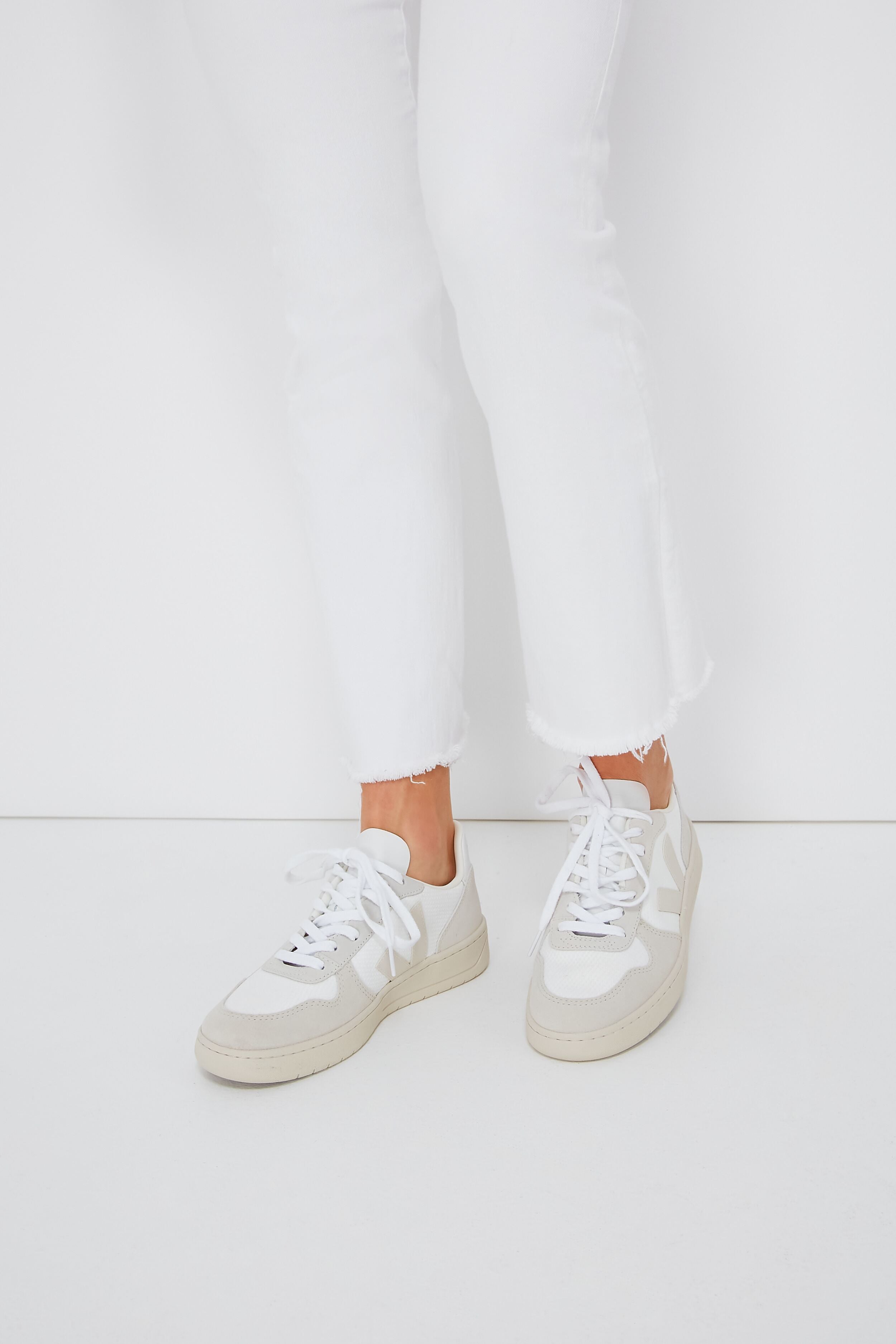 Veja White Natural Pierre V-10 Sneakers
