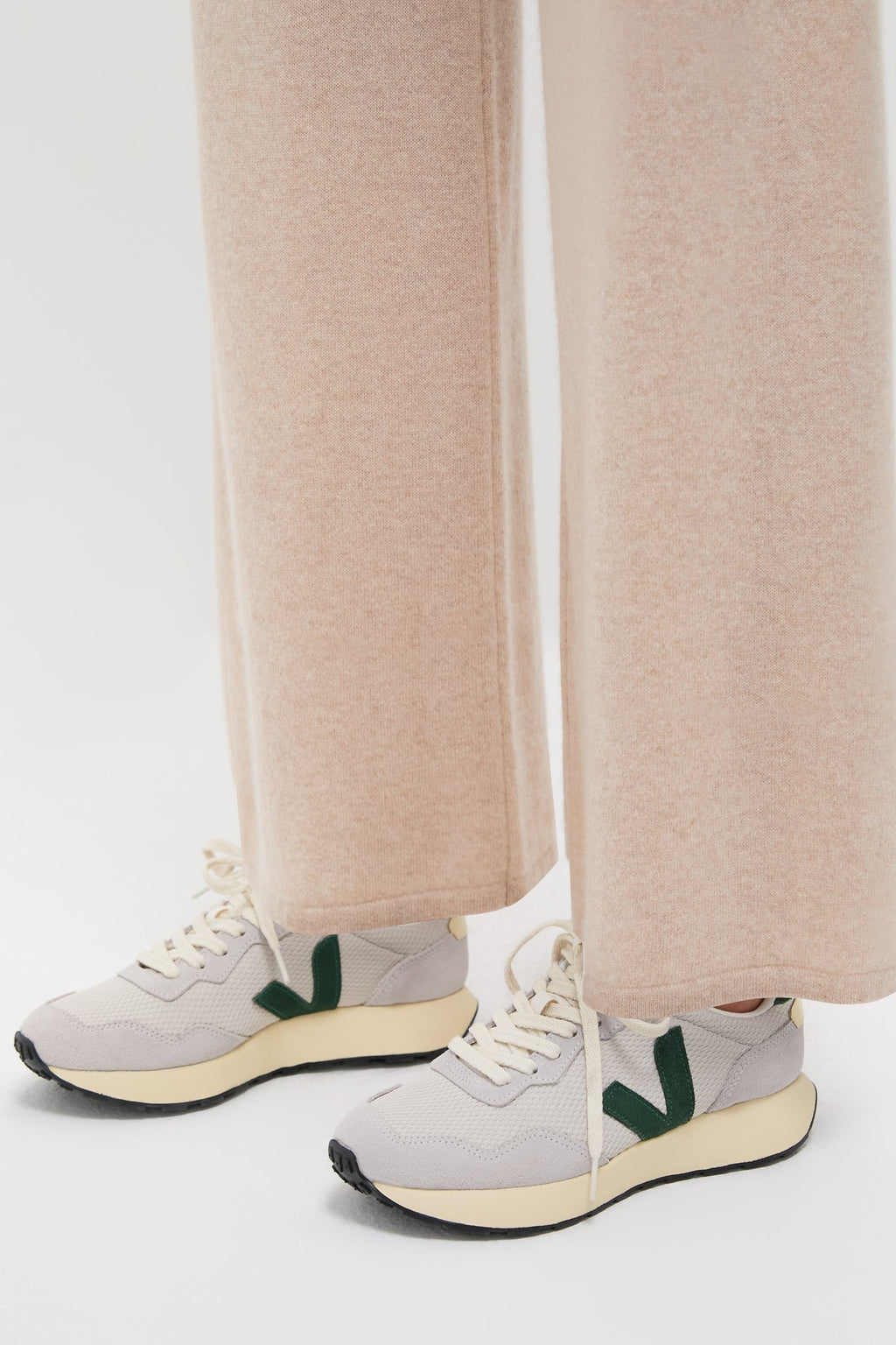 Veja Natural Cyprus Paulistana Sneakers
