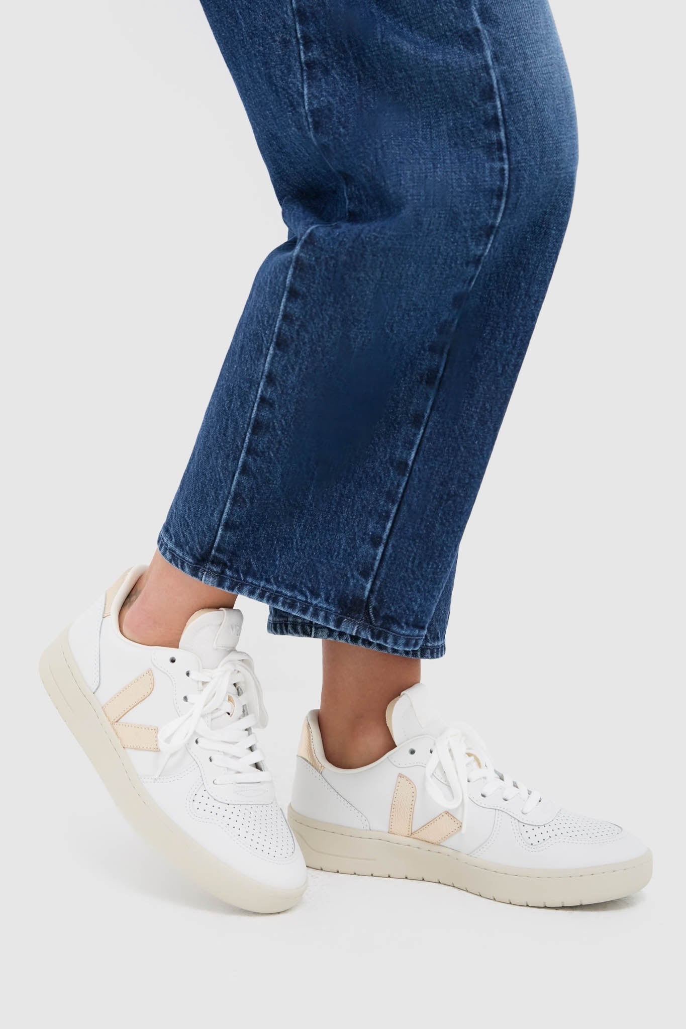 Veja Extra White Platine V-10 Sneakers