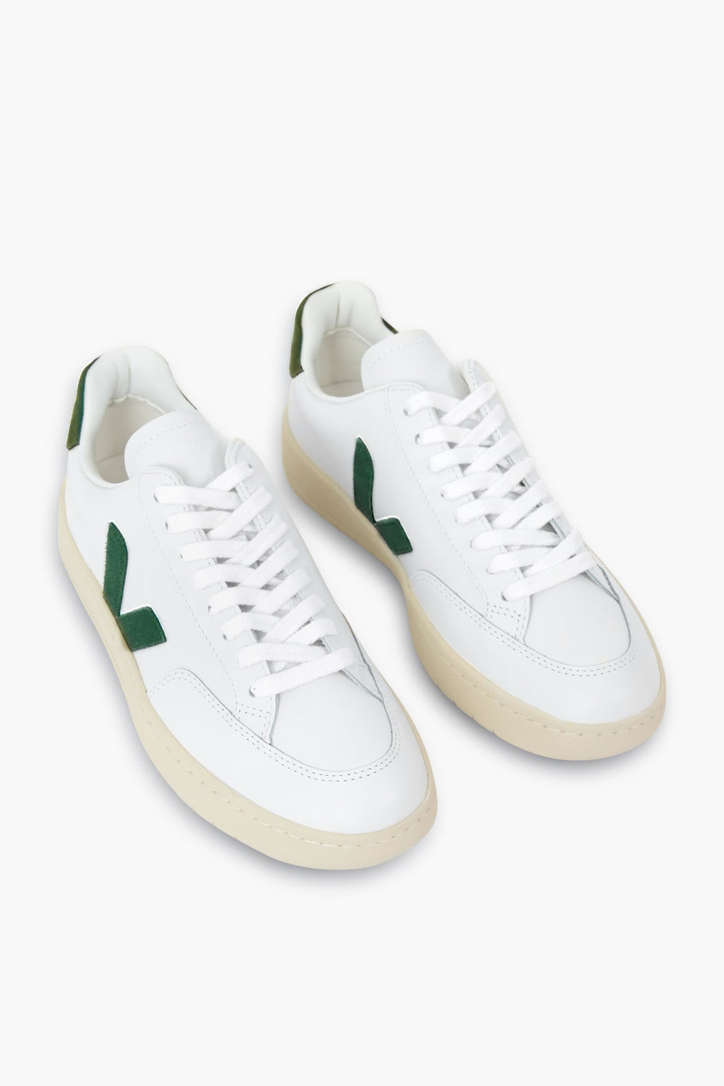 Veja Extra White Cyprus V-12 Sneakers