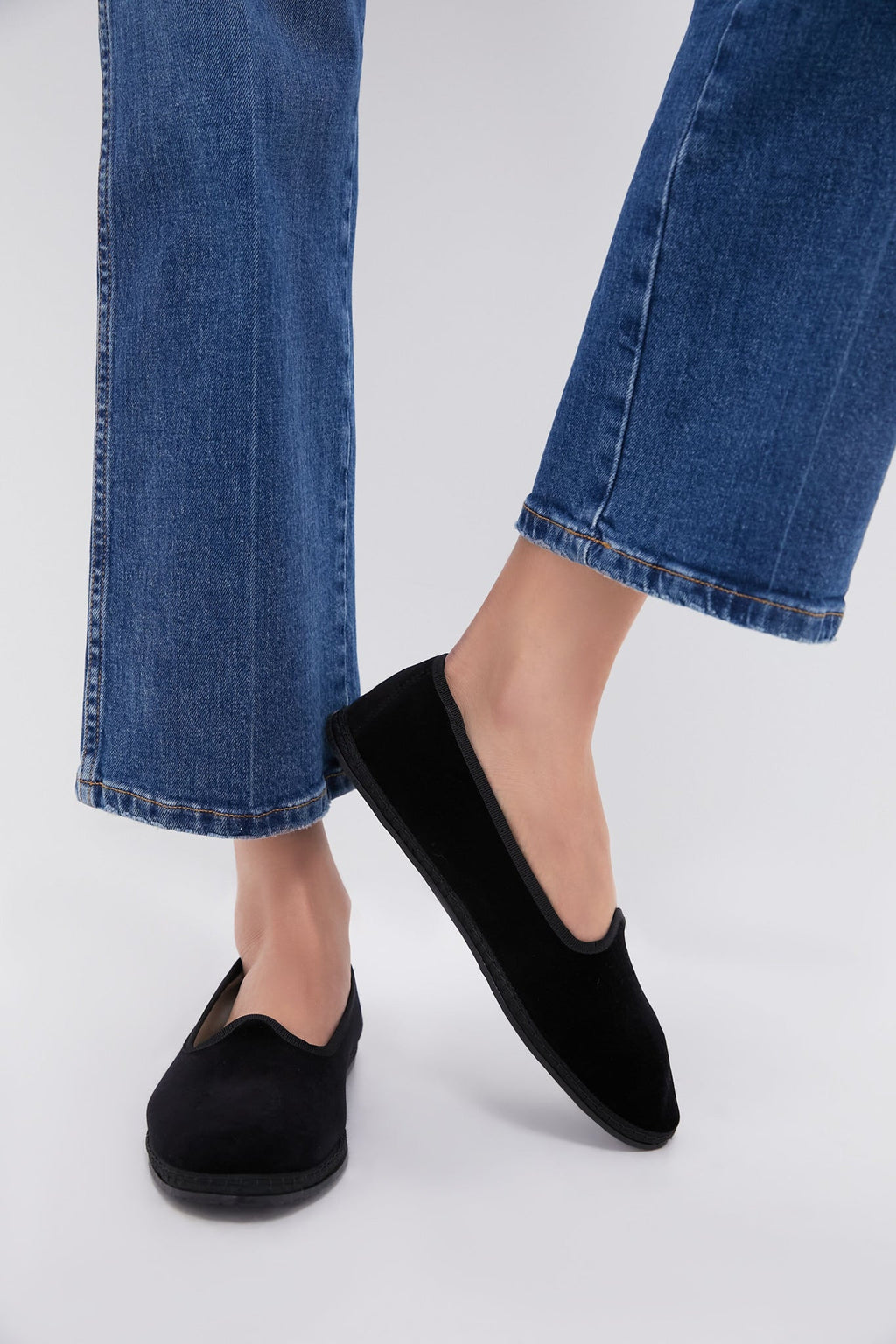  Nero Classic Flats